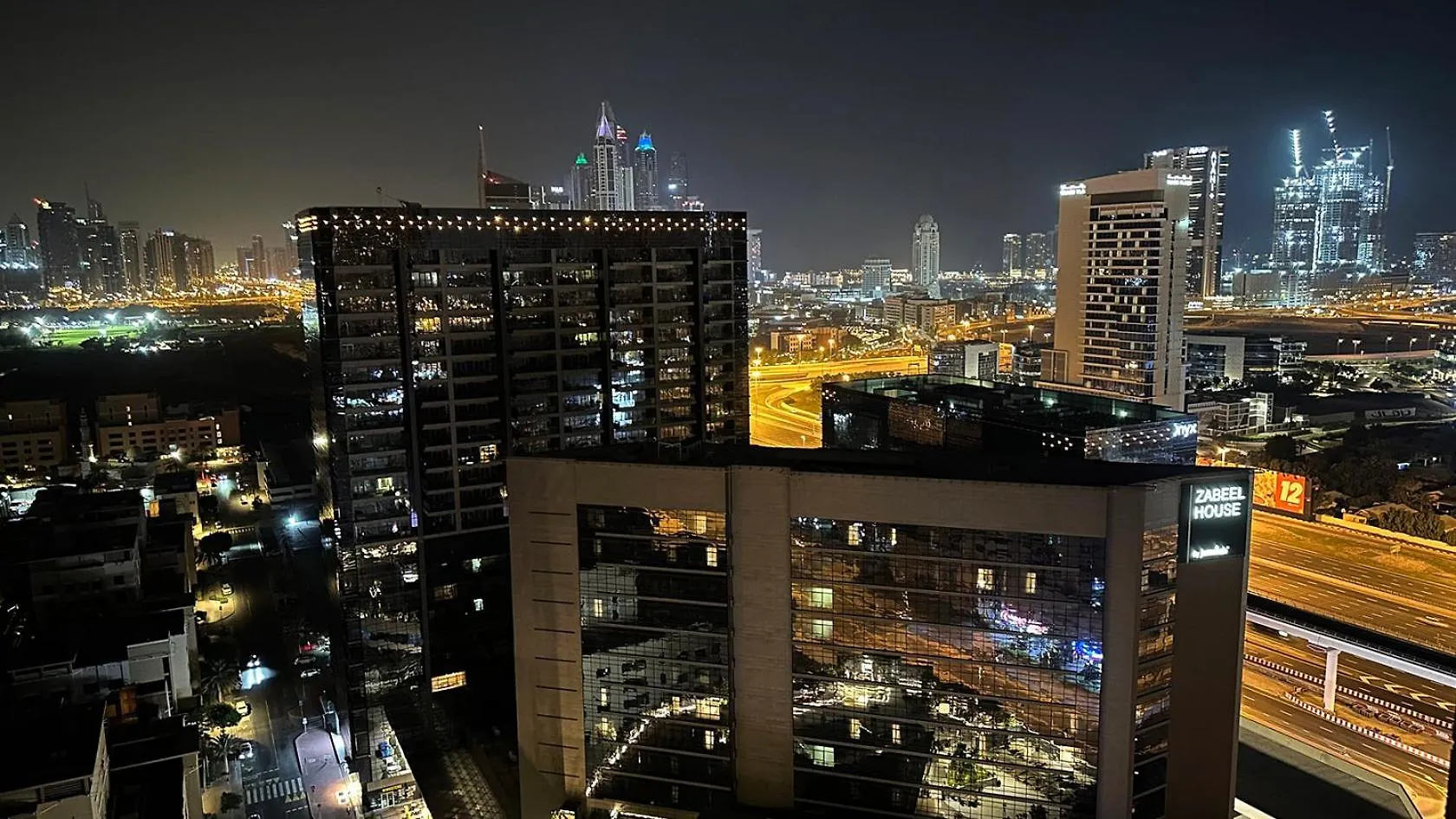 Explorer Partition Room With Window Near Internet City Dubai Homestay
